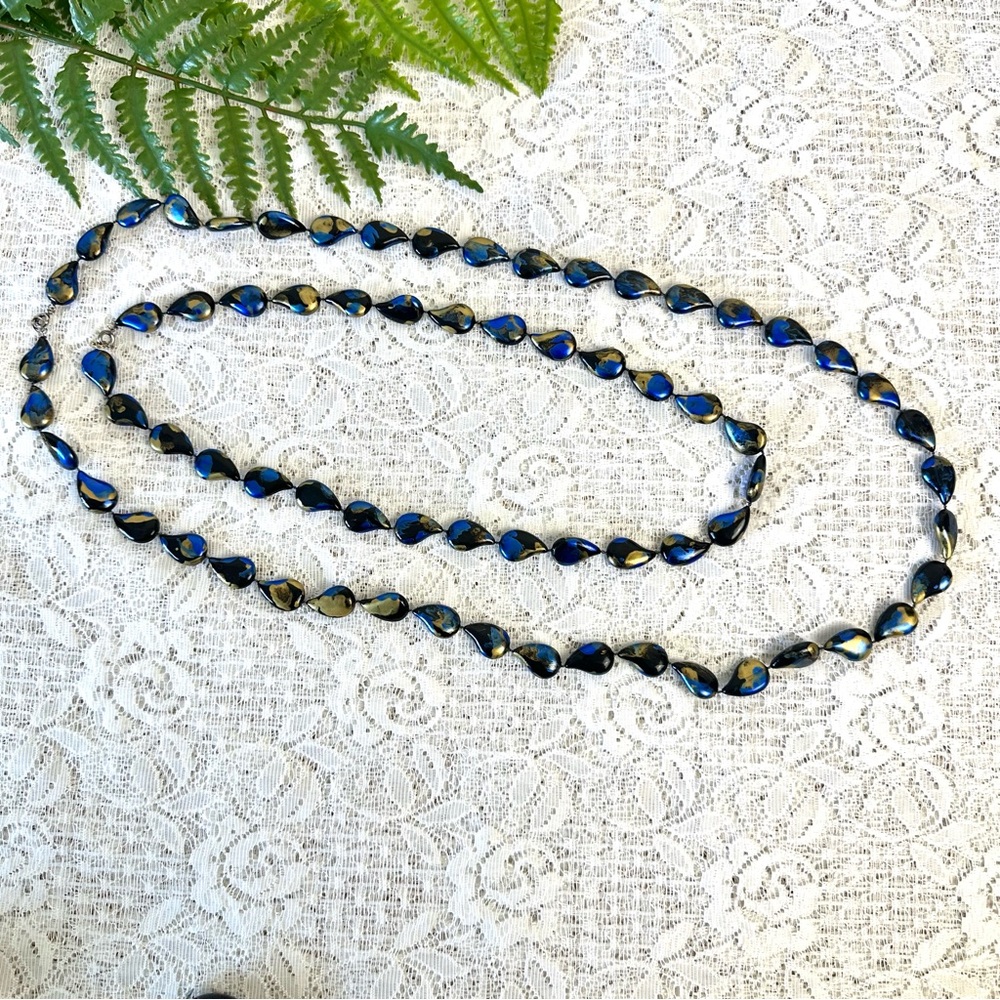 Pair of Vintage Avon Flaming Teardrop Necklaces - Picture 2 of 5